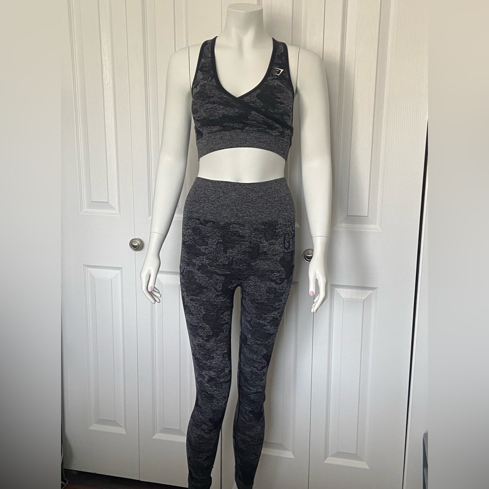 Gymshark grey camo set top and leggings